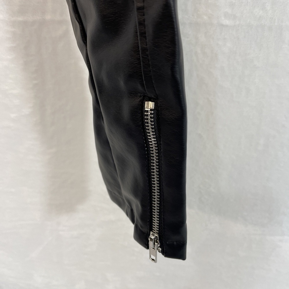 Fashion Nova Womens M Cropped Faux Leather Moto Jacket Zip L Sleeve+Belt NWTAGS - Picture 5 of 13